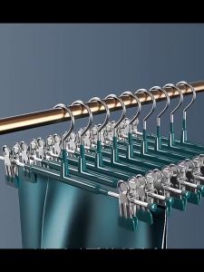 ผ้าของคุณเป็นไม้แขวน 5 ชิ้น ไม้หนีบกางเกง ไม้แขวนกระโปรง และไม้แขวนเสื้อมีที่หนีบในตัว