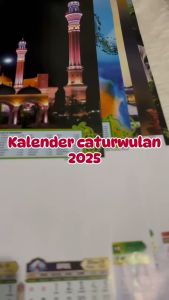 Kalender Dinding 2025 Catur Wulan