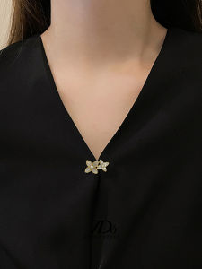 Summer Cats Eye Stone Starlight Chestpin Womens Fashion Accessory Precise Clothing Fixation Korean Style Gold Plated Zircon