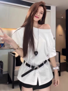 เสื้อยืดแขนสั้นผู้หญิงไซส์ใหญ่ สไตล์อเมริกัน ทรงเข้ารูป ดีไซน์เก๋ไก๋สำหรับฤดูร้อน เสื้อผ้าทำงานสไตล์เกาหลี ทรงเข้ารูป