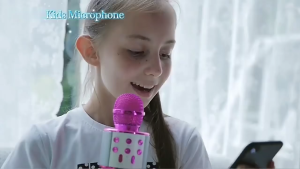 Kids microphone for singing wireless Bluetooth karaoke microphone for S toys for boys girls gift for birthday party