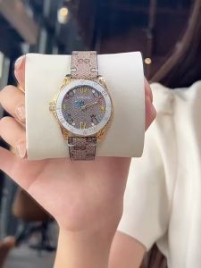 Đồng Hồ Nữ Chính Hãng COMLORVEI D651 Dây Da Mặt Số Họa Tiết Dễ Thương Size 36mm Kèm Hộp Sang Chảnh