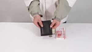 🔥ส่งไวจากไทย🔥P270 กระเป๋าสตางค์ใบสั้นสำหรับผู้ชายรุ่นใหม่ที่มีช่องใส่บัตรหลายช่อง กระเป๋าสตางค์แบบบางพิเศษ กระเป๋าสตางค์ wallet