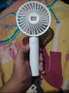 Apa Kipas Angin Genggam Portabel 2 inch