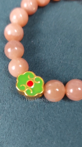 Vòng tay đá Mặt Trời Sunstone size hạt 10 li phối charm trường mệnh hợp mệnh Hỏa Thổ | Hoa Minh Gem