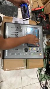 IMIX TRIDENT L-20.8 Digital Mixer 16 Channel Console