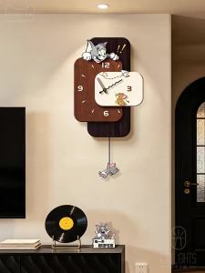 CTYLIGHTZ | Vintage Style Quiet No-drill Glow TV Wall Clock