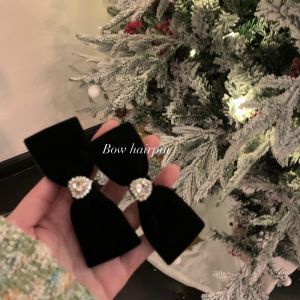 Korean Style Velvet Hair Clips Womens Side Bangs Butterfly Knot Heart Shaped Hairpins Fashionable Hair Accessories