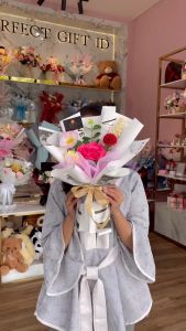 Buket Bunga Artificial & Kado Ulang Tahun Kreatif