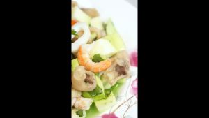 Combo lựa chọn - Sốt ớt chanh Mikiri x 130gr tiện dụng - Dùng làm nước chấm cho các món ăn