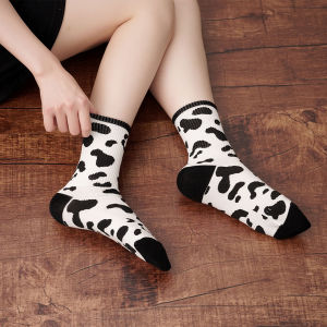 【Free Shipping】Japanese Style Cow Zebra Pattern Fashion Cute Curling Socks for Women Girls Cotton Funny Creative Inexpensive Socks