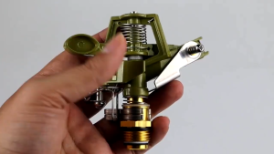 Taffware Sprinkler Alat Penyiram siram Tanaman taman rumput Otomatis berputar 360 Derajat PYK10