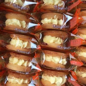 Nostalgic Childhood Snacks Hard Cream Cake Traditional Western Pastries 4kg Bulk Pack Old Fashioned Cream Bread