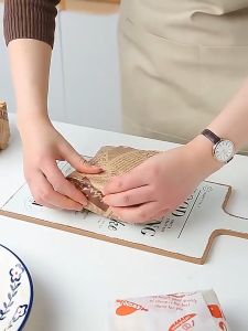 Greaseproof Deli Wrapping Sheets，Vintage Double-Sided Oil Absorb Parchment Paper Oven Safe Non-Stick Baking Base Paper Bread Sandwich Burger Fries Wrappers Cookie Oilpaper DIY Packing Kitchen Dining Placemat