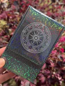 Hộp Đựng Bài Tarot Bằng Da PU Màu Ngọc Trai Có Nắp Đóng Từ Tính - Phù Hợp Với Hầu Hết Các Bộ Bài Tarot Tiêu Chuẩn Dành Cho Người Từ 14 Tuổi Trở Lên