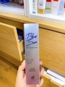 Kem chống nắng siêu nhẹ mát lạnh Blue Sun Uv cool Esence SPF50+ PA