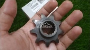 Gir 9 Mata Cultivator Cakar Baja - Sprocket 9T