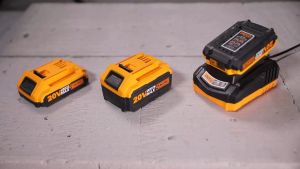20V 2A Lithium-Ion Fast Charger Cordless Power Tools INGCO FCLI2001
