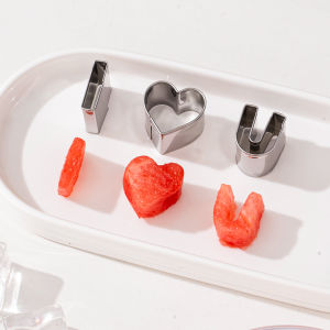 MAGIC KITCHEN | Stainless Steel Carrot Shaped Vegetable Fruit Flower Cutter Flower Mold | A Great Pick for carrots Lovers