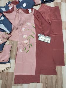 Set áo dài đi chùa quần ống rộngống ôm chất vải tơ lụađũi nhăn
