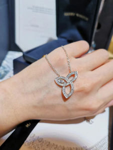 New Arrival Clover Necklace Sterling Silver Womens Full Diamond Design Minimalist Light Luxury Minority Trendy Temperament Pendant Clavicle Chain