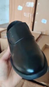 Brand GenGeGo COD (Datang Dalam 3 Hari)Sepatu Kulit Bisnis Pria Sepatu Pernikahan Strapless Sepatu Peninggi Ujung Runcing