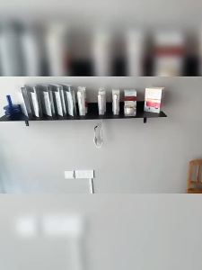 Kệ Trưng Bày Có Đèn Từ Kim Loại