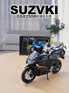 Diecast miniatur motor suzuki new skala 1:12 koleksi