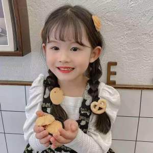 [Ready Stock] Realistic Cookie Hair Clips (1 Set of 7 Pcs)