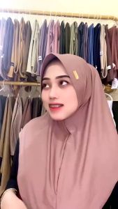 Bergo Hamidah Label Akrilik Pin Gold Premium Nutup Dada by rici hijab