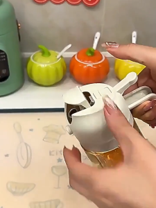 IQONICA 2in1 Oil Bottle Glass Container Spray And Pour Oil 470ML Kitchen Cruet Bottle Oil Spray Dispenser