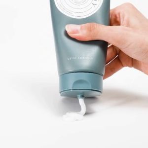 หน้าล้างสูตรอ่อนโยน Vegetology - โฟมล้างหน้า mild cleansing สำหรับผู้ชายและแผ่นที่มีความหน้าที่สูง