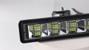 Lampu LED Tembak Sorot 48 Titik Mata 200 Watt Offroad 200Watt 200W 24LED Motor Mobil CWL Worklight 12V 24V