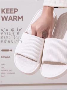 รองเท้าแตะพื้นนุ่มแบบลำลองสำหรับผู้หญิงในช่วงฤดูร้อนที่เบาและไม่ลื่น รองเท้าแตะแบบสวมสบายในบ้าน กันลื่น ระบายอากาศได้ดี สำหรับใส่ในห้องน้ำและบ้าน