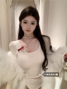 Slim Fit Long Sleeve T-Shirt Women Winter Lace Patchwork U-Neck Pleated Waist Cinched Pure Desire Tight Base Top