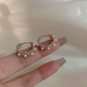 ต่างหูไข่มุกสไตล์วินเทจ SUGAR สำหรับผู้หญิง ต่างหูแบบสวมหูแบบไม่ติด กึ่งเสรี โลหะผสม ทองแดง ทองแดงเคลือบเงิน ทองแดงเคลือบทอง