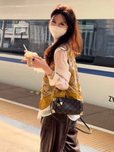 YINGDAI | Spring New Chinese Style Luxurious Embroidery Genteel Age-reducing Vest