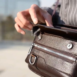 WEIXIER D823 Small Sling Bag Shoulder Tas Selempang Messenger Hanbag Kulit Casual