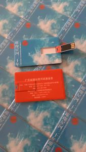 บัตรเครดิตบางเฉียบ 64GB USB ของเรามีหลายค่าให้ใช้ 128GB 32GB 8GB 16GB 64GB 128GB บัตรธนาคารรุ่นเมมโมรี่สติ๊กยูดิสก์กันน้ำ