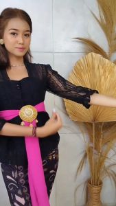 Cherrykebaya (HANYA KEBAYA) Baju Kebaya Brokat Malika Bet Pecah Lengan Kerut Bali Wisuda Modern Murah