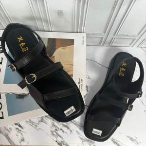 Sandal wanita 2 cm/ sandal kondangan/ sandal santai/ sandal viral