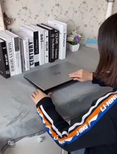 Bộ 4 Nút Silicon Kê Chân Laptop Chống Nóng Kệ Kê Máy Tính Bàn Phím Tản Nhiệt