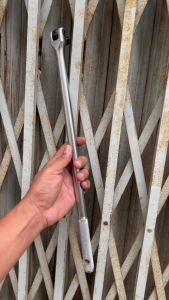 SANTA 86-318/Cần Siết Đầu Lắc Léo 1/2" Dài (450mm)