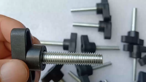 10PSC Galvanized Hand Tighten Bolt M5 Corrosion Proof For Outdoor Machinery And Furniture