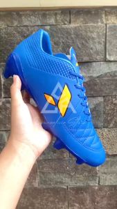 SEPATU BOLA FUTSAL ARKAAI BIRU MERAH PUTIH HITAM ORANGE SNEAKERS KEKINIAN SEPATU OLAHRAGA TERBARU TERLARIS