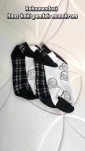 MG 5 pcs Random KS114 Kaos Kaki Pendek Monokrom Ankle Socks Semata Kaki Motif Hitam Putih