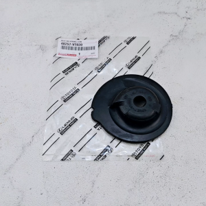 KARET TATAKAN PER BELAKANG BAWAH TOYOTA INNOVA ZENIX 1PCS