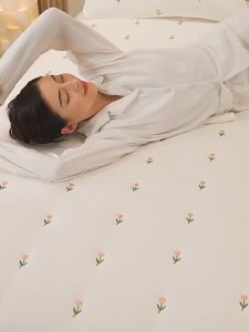Mattress Protector Premium Mattress topper Fitted BedSheet Cotton matress topper Mattress Cover Single Queen King 床墊
