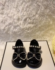 Flat Shoes Anak Perempuan Elegan – Sepatu anak Cantik Pesta & Casual Pita Mutiara Stylish & Nyaman