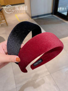 ผ้าคลุมผมผ้ากำมะหยี่ขอบกว้างสำหรับผู้หญิง ฤดูใบไม้ร่วง/ฤดูหนาว สไตล์ไฮเอนด์ สีสันสดใส ที่คาดผมแบบอเนกประสงค์ ป้องกันการลื่นไหล